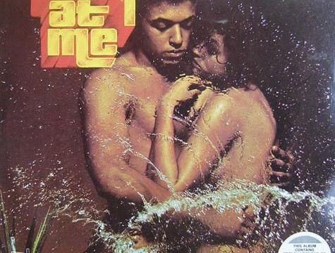 themoments-look-at-me-front